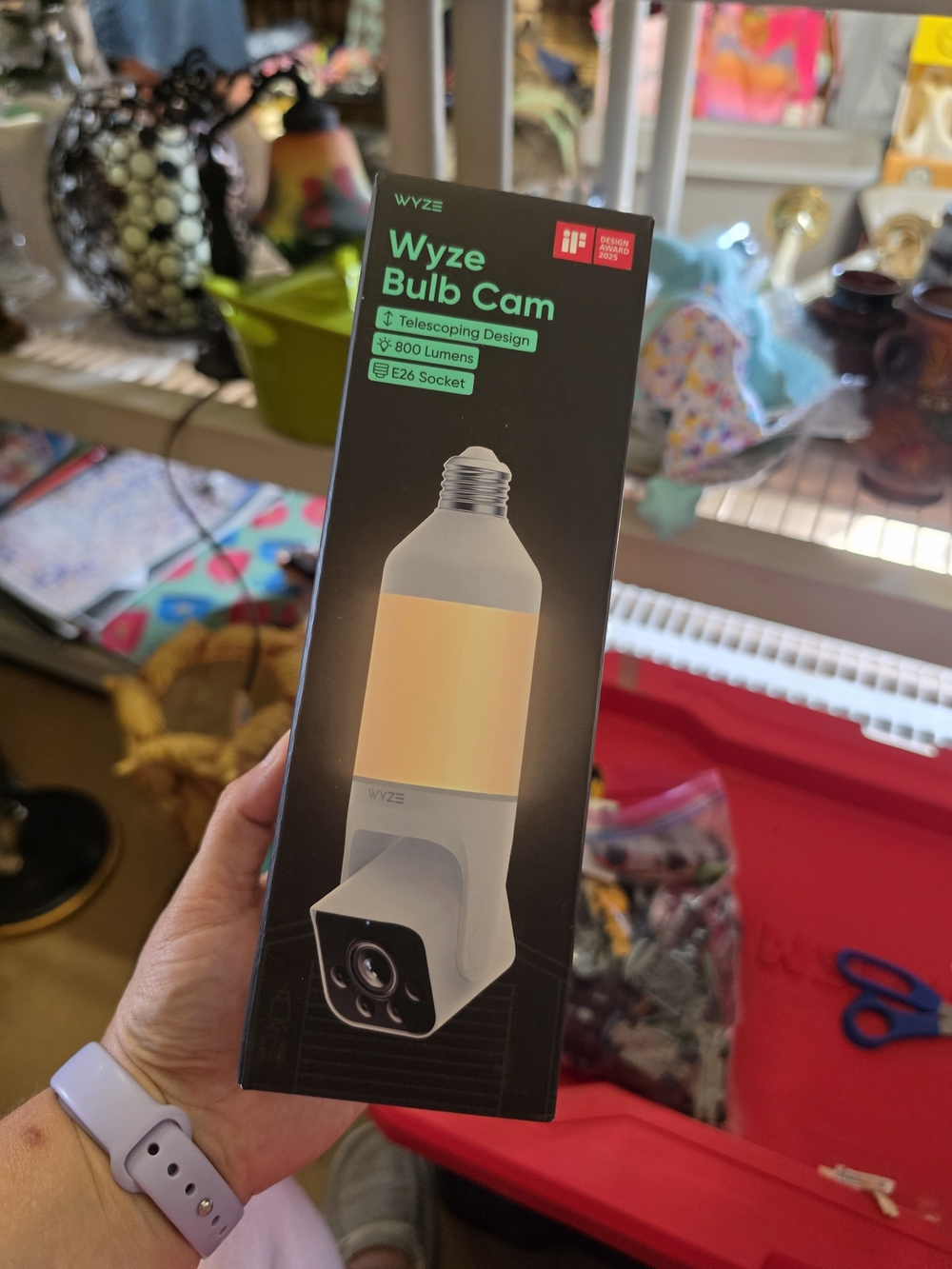 AT-1 Wyze Bulb Cam Smart Security Camera Bulb - White